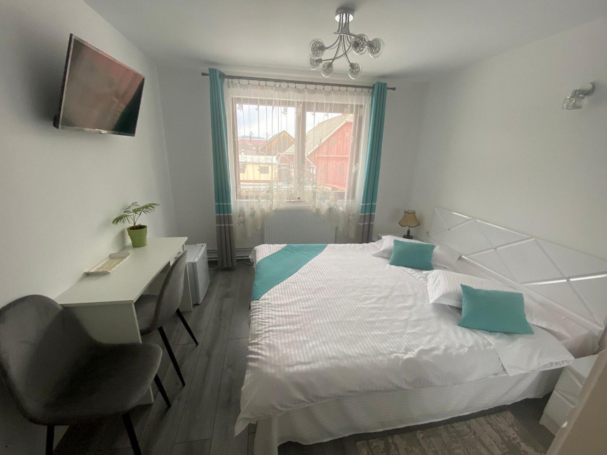 Hotel Casa Irina Mînăstirea Humorului Esterno foto