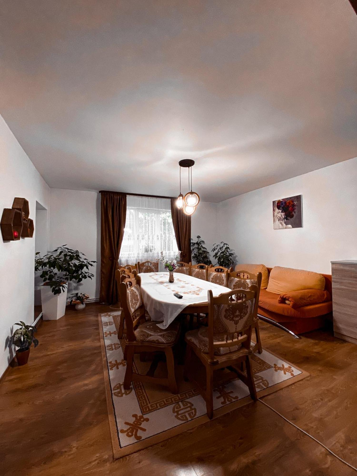 Hotel Casa Irina Mînăstirea Humorului Esterno foto